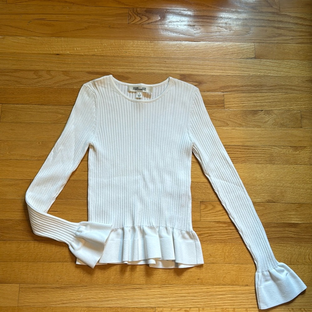 Diane Von Furstenberg white sweater - size S